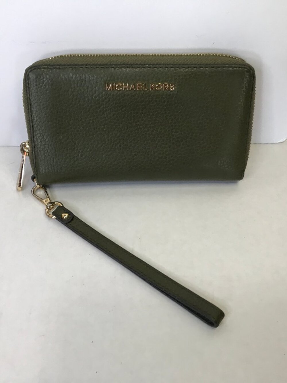 Mickael Kors Olive Green Leather Wallet Wristlet